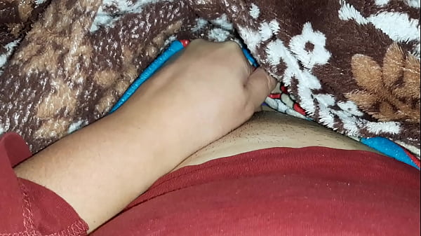 My stepsister massages my legs, and I secretly masturbate under the blanket from her Lesbian Illusion Girls