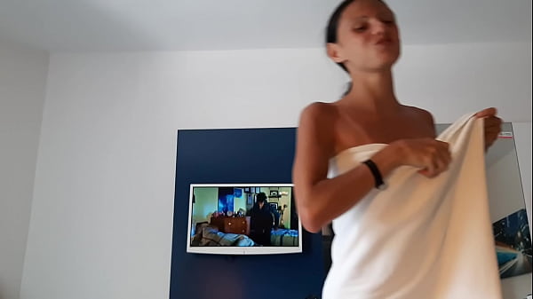 My girlfriend prevented me from watching the program because she wanted to make me cunnilingus Lesbian Illusion Girls
